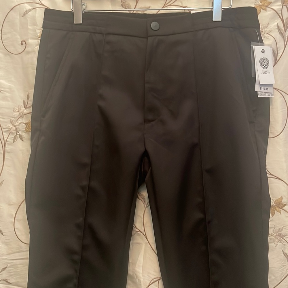 Vince Camuto mens Performance Easy Wear. 32/32.